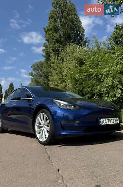 Tesla Model 3 2019