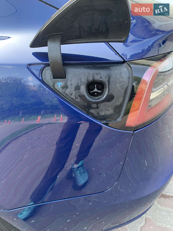Седан Tesla Model 3 2019 в Киеве