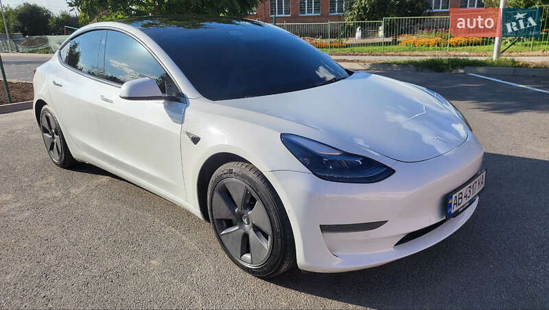 Седан Tesla Model 3 2021 в Вінниці