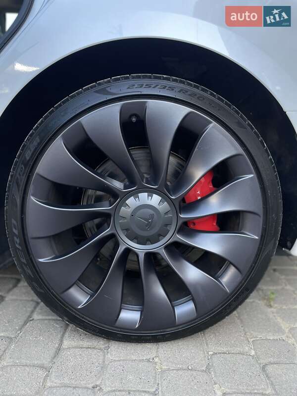 Tesla Model 3 2021