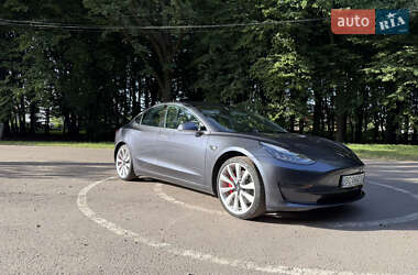 Tesla Model 3 2019