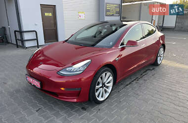 Седан Tesla Model 3 2020 в 