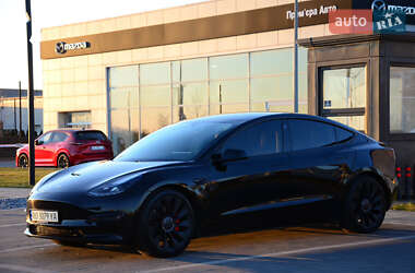 Седан Tesla Model 3 2021 в 