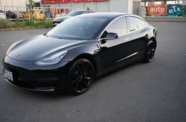 Седан Tesla Model 3 2020 в 