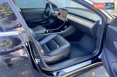 Седан Tesla Model 3 2018 в 