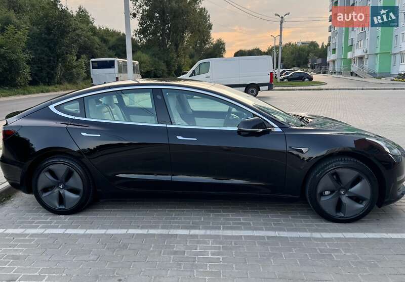 Седан Tesla Model 3 2019 в Львові фото 6 Седан Tesla Model 3 2019 в Львові