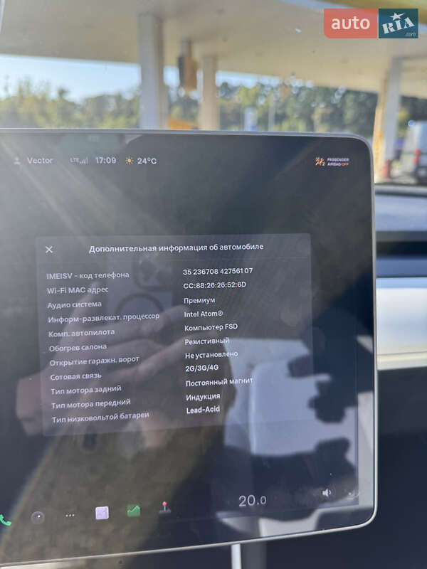Седан Tesla Model 3 2019 в Киеве