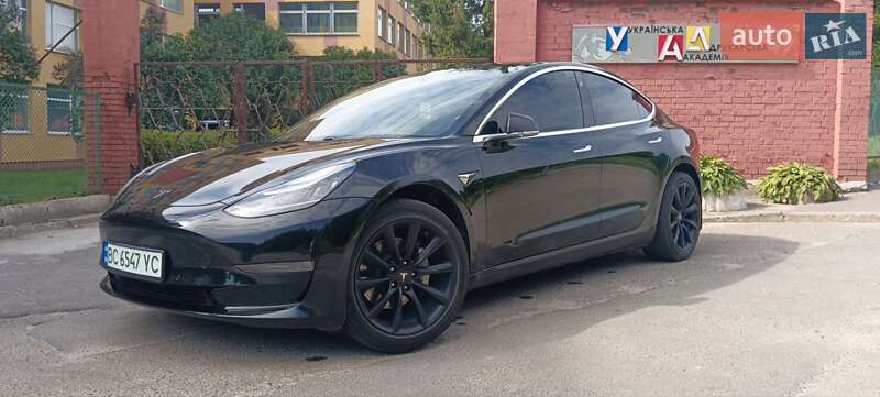 Седан Tesla Model 3 2019 в 