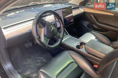 Седан Tesla Model 3 2021 в Киеве