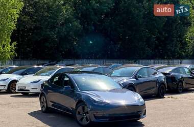 Седан Tesla Model 3 2023 в 