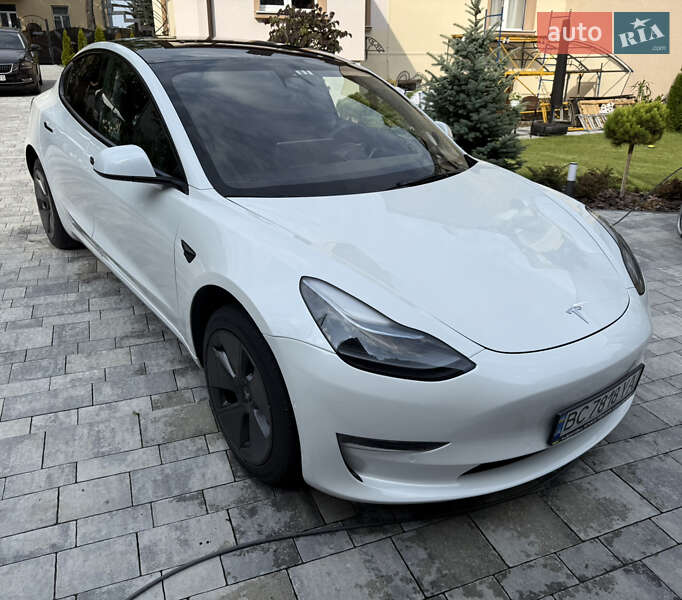 Седан Tesla Model 3 2021 в Львові фото 22 Седан Tesla Model 3 2021 в Львові