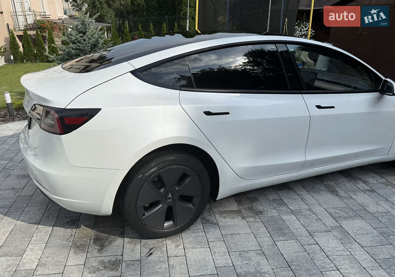Седан Tesla Model 3 2021 в Львові фото 24 Седан Tesla Model 3 2021 в Львові