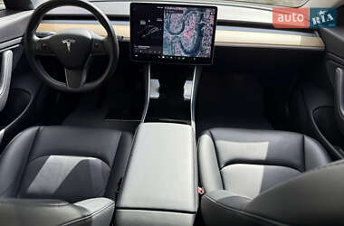 Седан Tesla Model 3 2018 в 