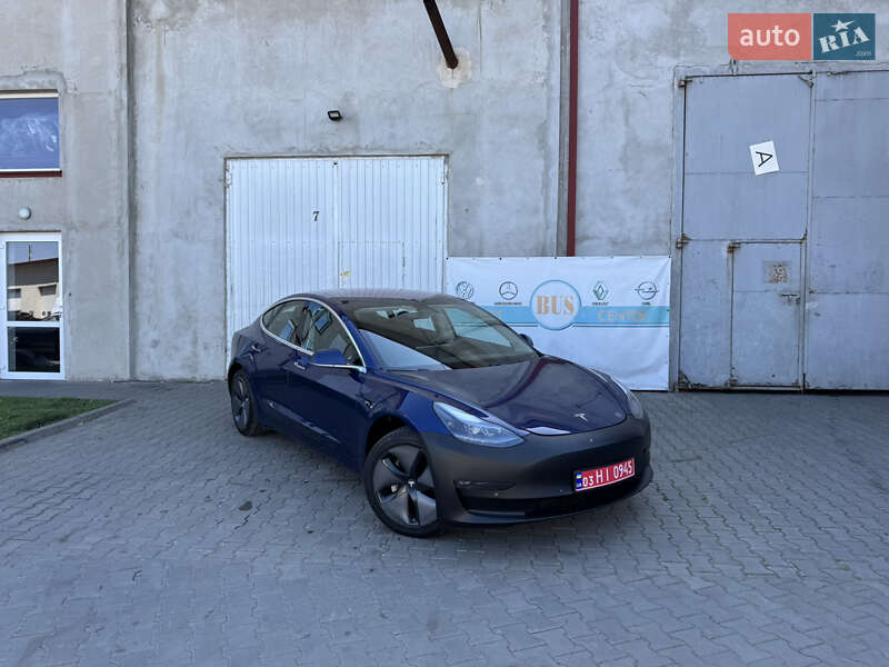 Седан Tesla Model 3 2018 в 