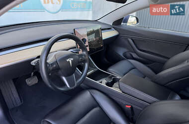Седан Tesla Model 3 2018 в 