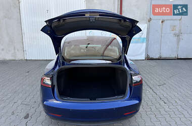 Седан Tesla Model 3 2018 в 