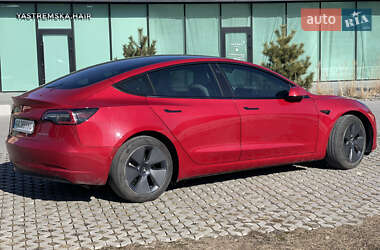 Седан Tesla Model 3 2022 в 