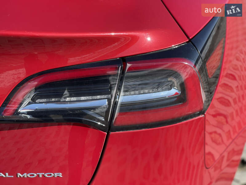 Седан Tesla Model 3 2022 в Львові фото 57 Седан Tesla Model 3 2022 в Львові