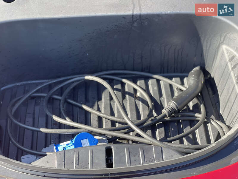 Седан Tesla Model 3 2022 в Львові фото 62 Седан Tesla Model 3 2022 в Львові