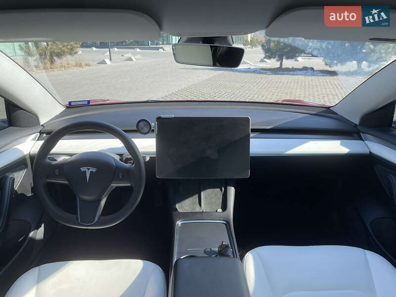 Седан Tesla Model 3 2022 в Львові фото 70 Седан Tesla Model 3 2022 в Львові