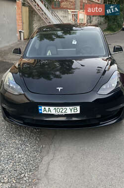 Седан Tesla Model 3 2020 в Києві
