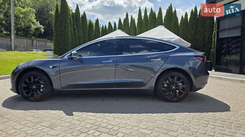 Седан Tesla Model 3 2018 в Львове фото 18 Седан Tesla Model 3 2018 в Львове