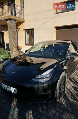 Седан Tesla Model 3 2019 в Николаеве