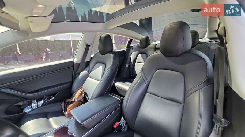 Седан Tesla Model 3 2018 в Львове фото 78 Седан Tesla Model 3 2018 в Львове