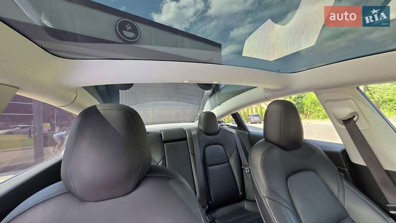 Седан Tesla Model 3 2018 в Львове фото 82 Седан Tesla Model 3 2018 в Львове