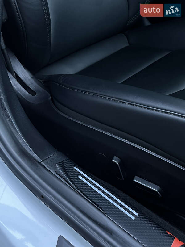 Седан Tesla Model 3 2022 в Полтаве