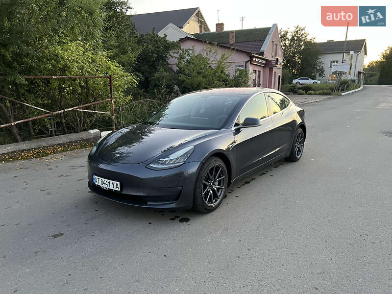 Седан Tesla Model 3 2018 в Ивано-Франковске фото 4 Седан Tesla Model 3 2018 в Ивано-Франковске