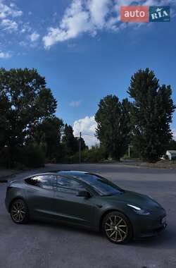 Седан Tesla Model 3 2019 в 