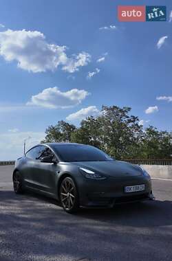 Седан Tesla Model 3 2019 в 