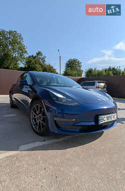 Седан Tesla Model 3 2023 в Жидачове