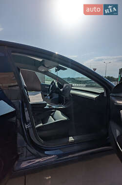 Седан Tesla Model 3 2023 в 