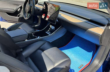 Седан Tesla Model 3 2019 в 