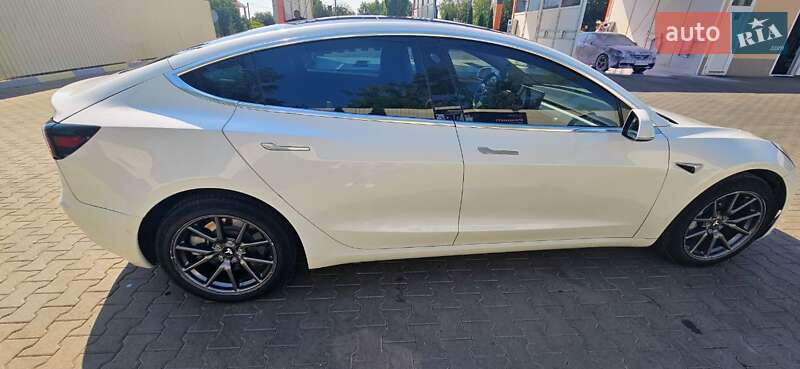 Седан Tesla Model 3 2019 в Одессе фото 5 Седан Tesla Model 3 2019 в Одессе
