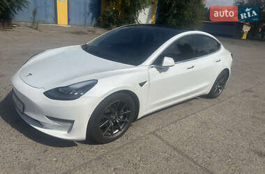 Седан Tesla Model 3 2018 в 