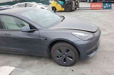 Седан Tesla Model 3 2021 в 