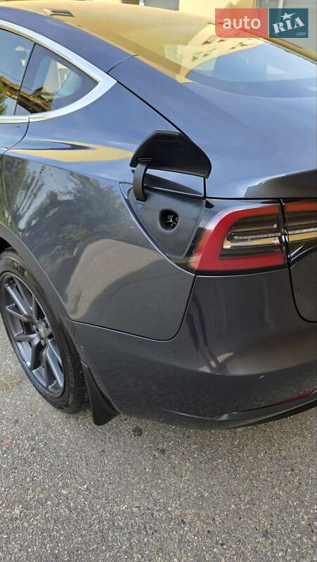 Седан Tesla Model 3 2018 в Харькове фото 23 Седан Tesla Model 3 2018 в Харькове