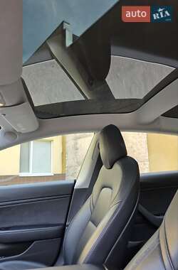 Седан Tesla Model 3 2018 в 