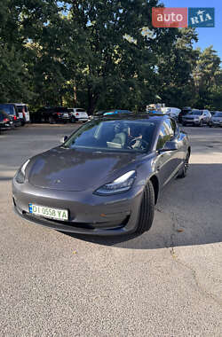 Седан Tesla Model 3 2018 в Киеве