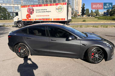 Седан Tesla Model 3 2018 в Киеве