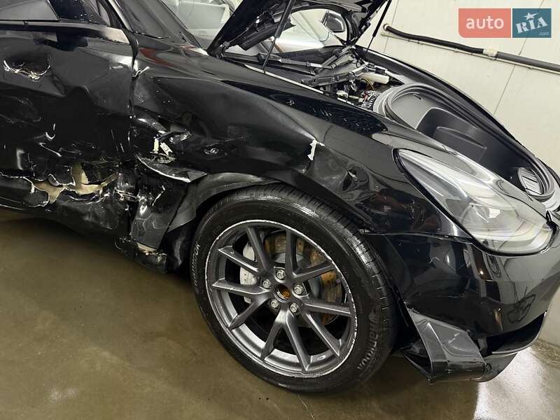 Седан Tesla Model 3 2023 в Дрогобыче