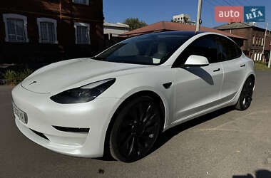Tesla Model 3 2022