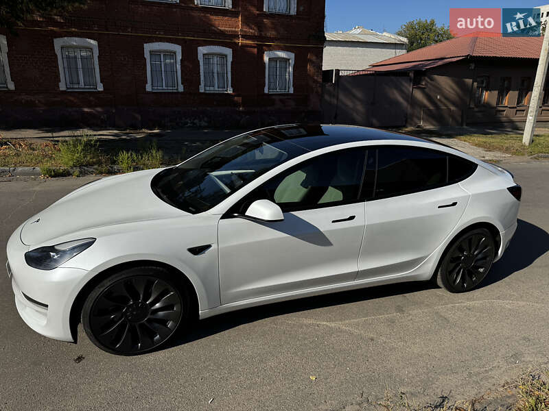 Седан Tesla Model 3 2022 в Харькове