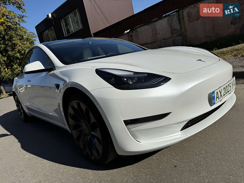 Седан Tesla Model 3 2022 в Харькове