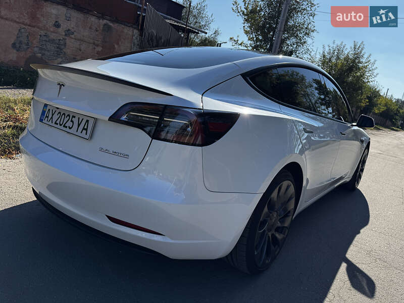 Седан Tesla Model 3 2022 в Харькове