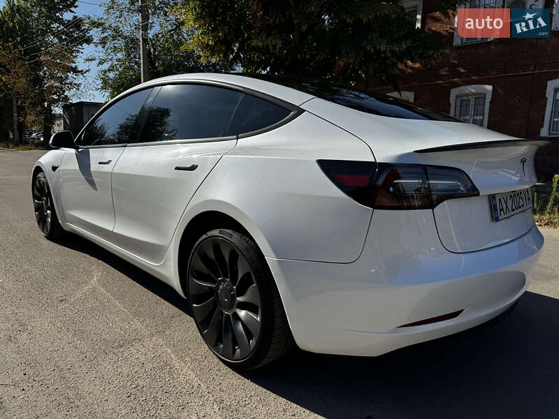 Седан Tesla Model 3 2022 в Харькове