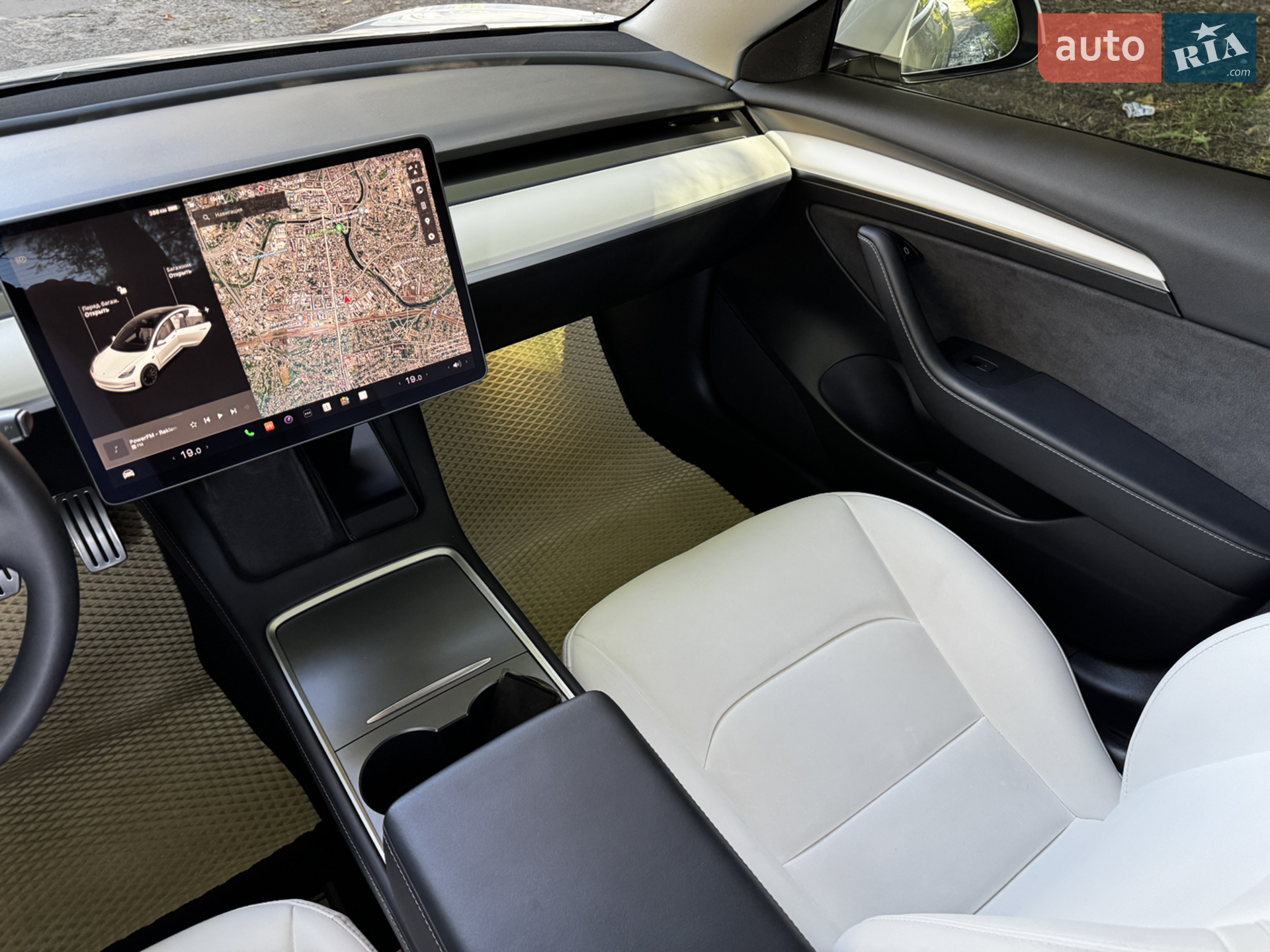 2022 Tesla Model 3 - мініатюра 29